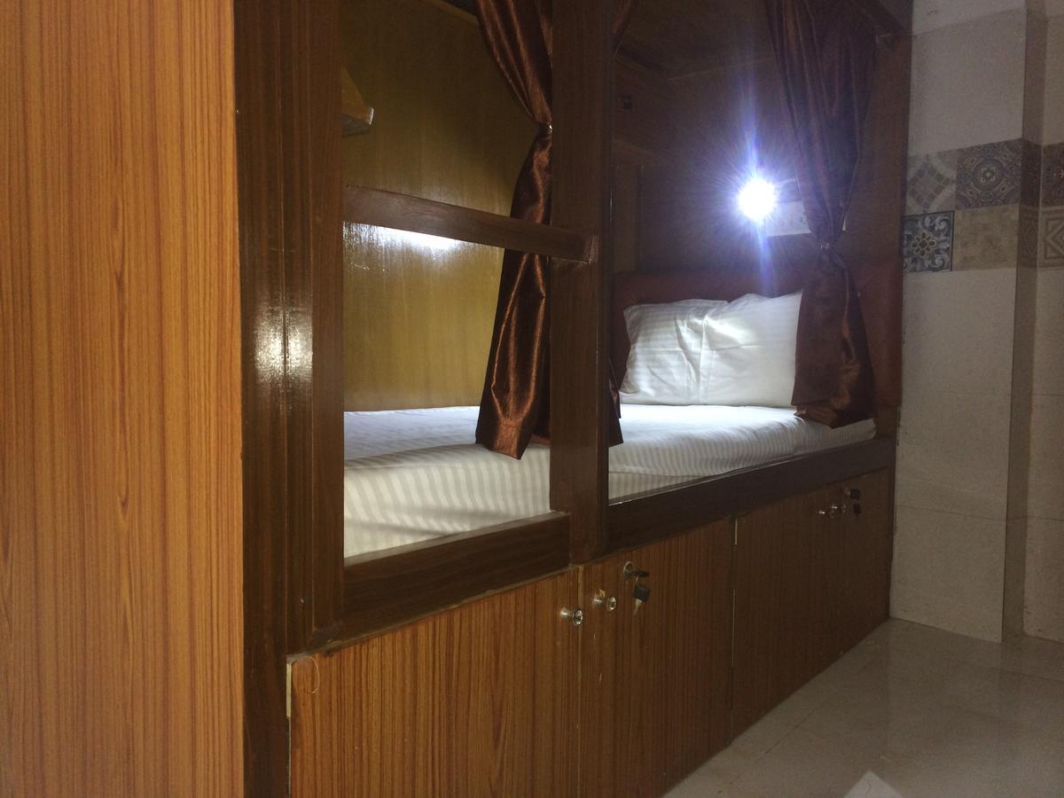 Zara Dormitory Мумбаї Екстер'єр фото